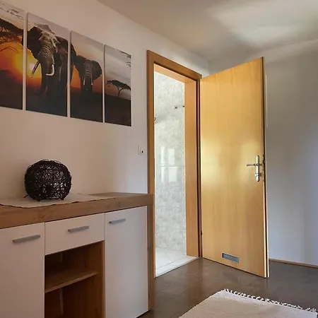 Haus Kampl - Grundlsee דירה